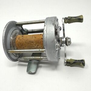 Pflueger Supreme Vintage Fishing Reel Silver Tone Fishing Tackle